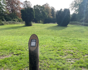 QR Code post at Footscray Meadows